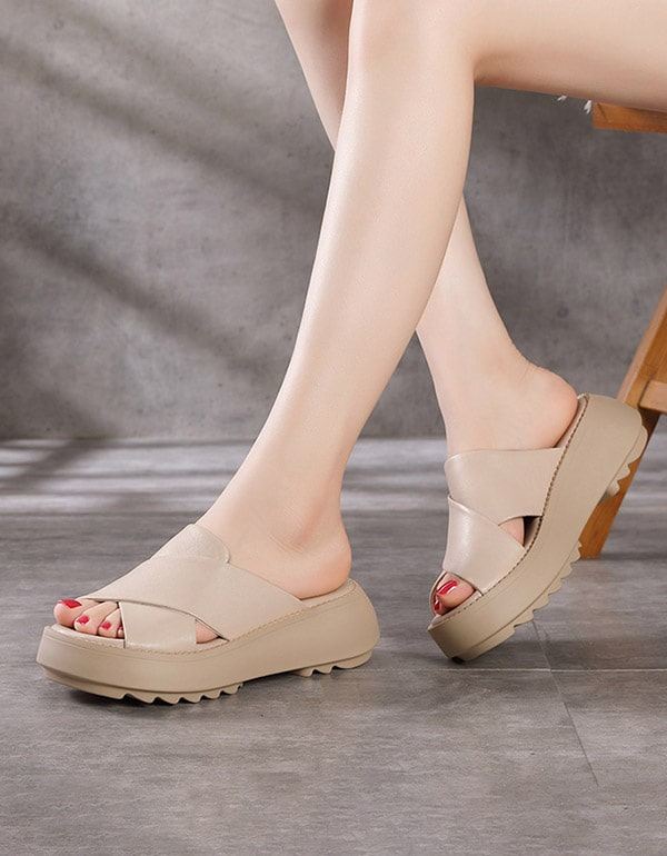 Kvinnors Cross Strap Summer Wedge Tofflor