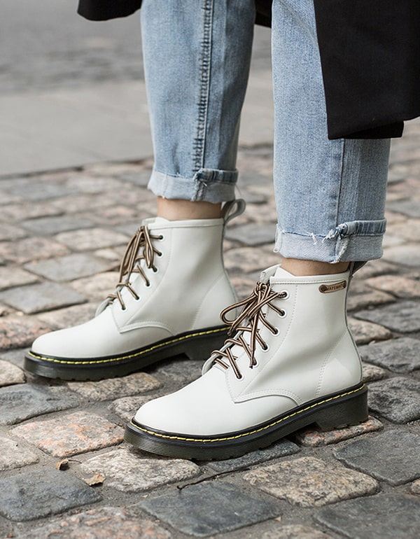 Höst Smooth Leather Dam Doc Marten Boots