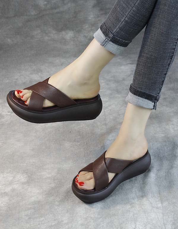 Handgjorda Retro Cross Strap Wedge Tofflor